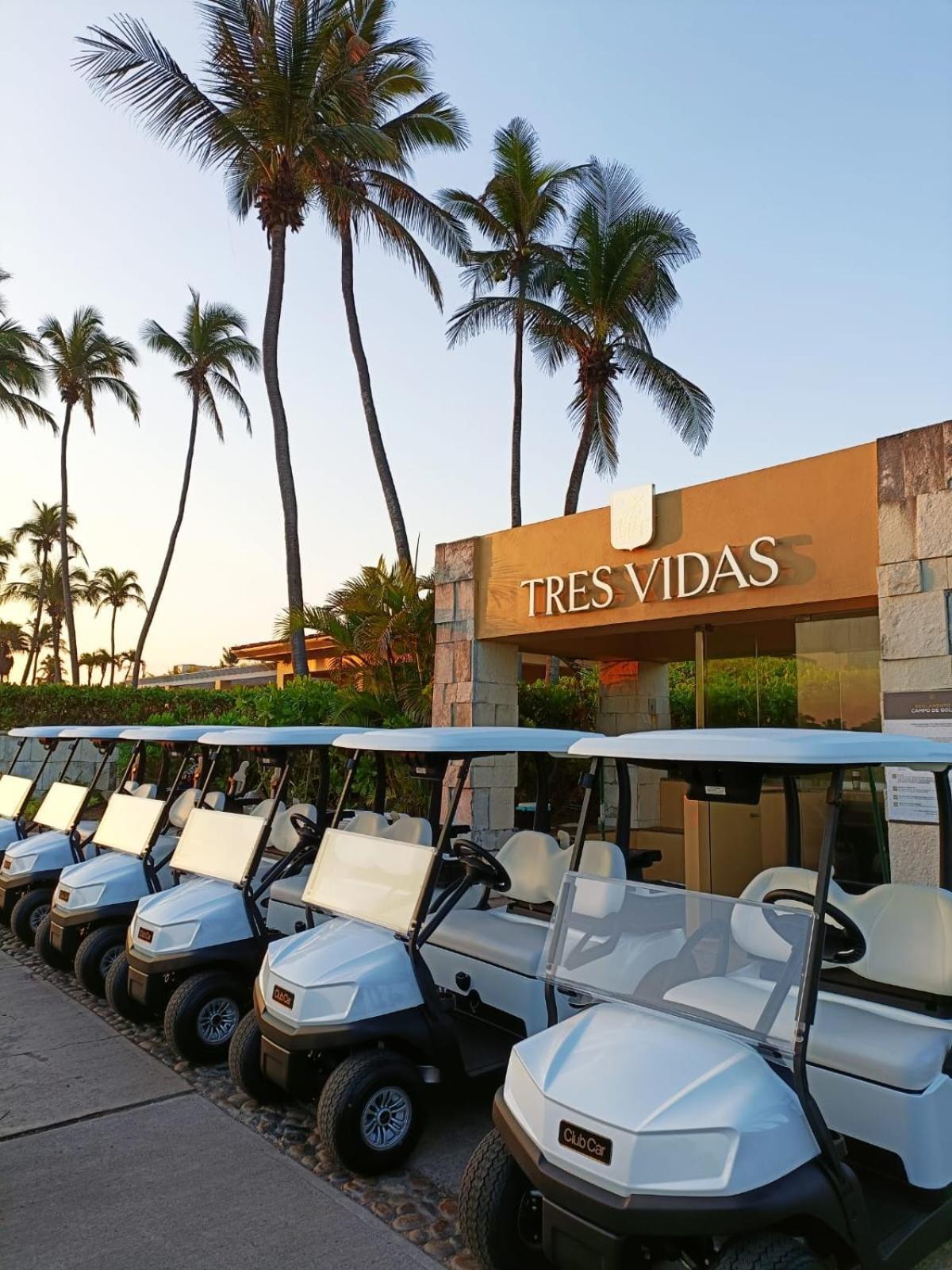 Hotel Tres Vidas Acapulco Barra Vieja Bagian luar foto