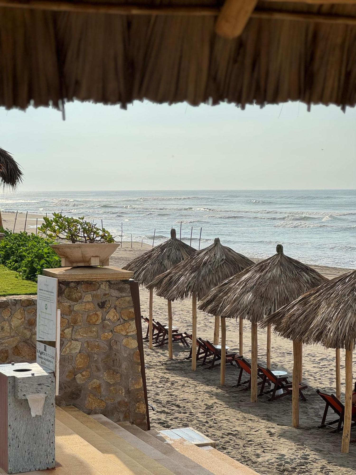 Hotel Tres Vidas Acapulco Barra Vieja Bagian luar foto