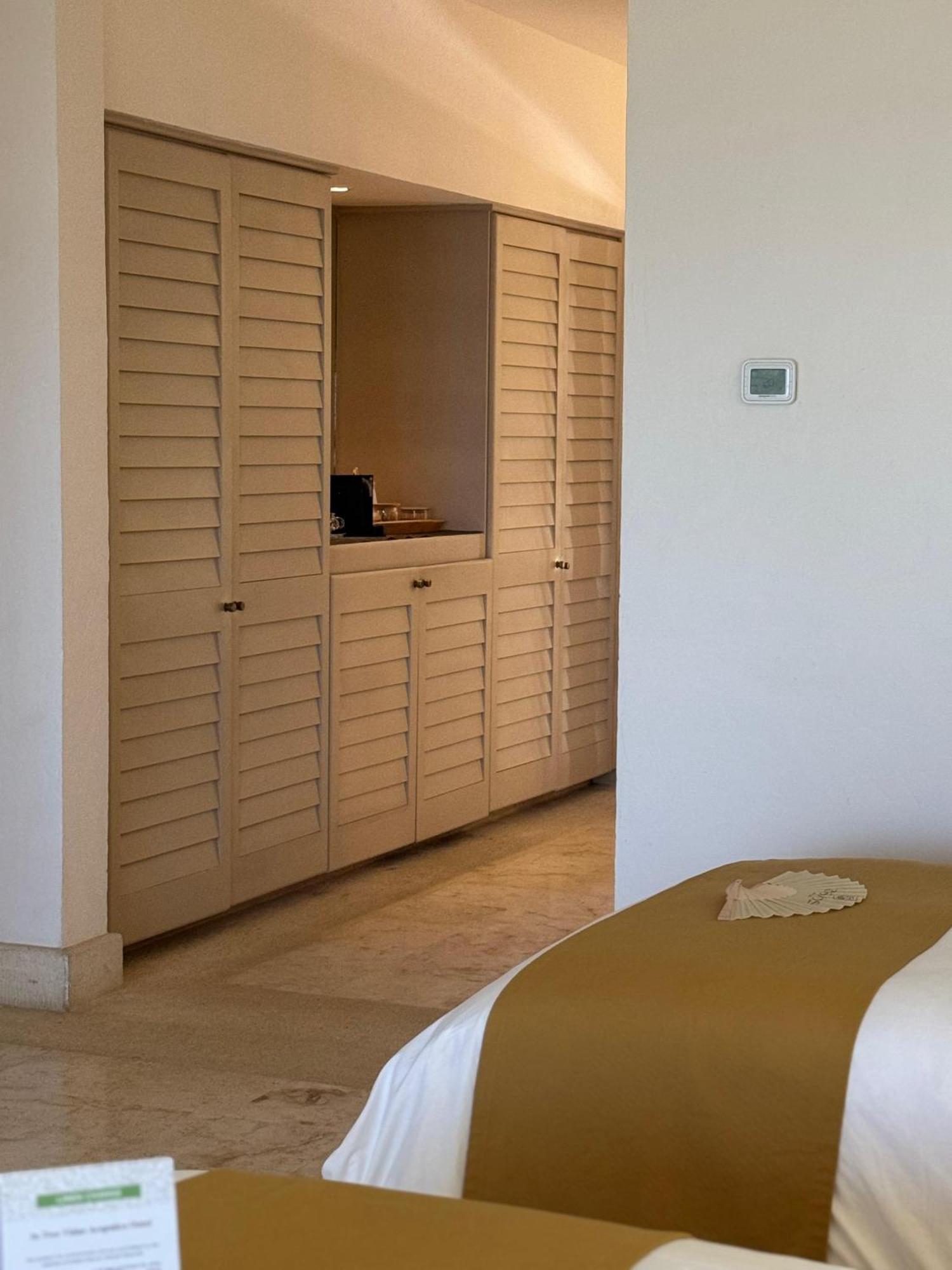 Hotel Tres Vidas Acapulco Barra Vieja Bagian luar foto